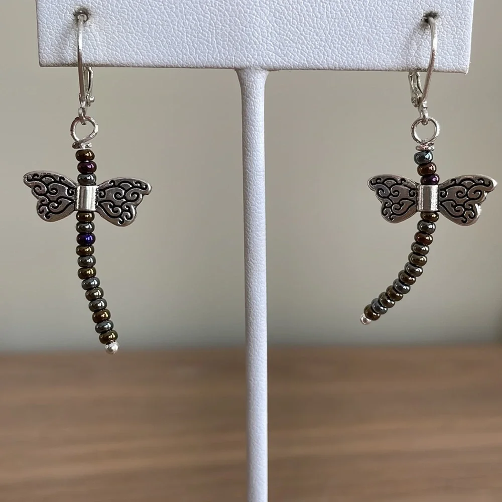HAND CRAFTED DRAGONFLY EARRINGS Brown Iris Seed Beads Silver Plated Wings
